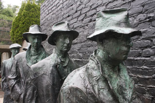 "Depression Breadline" George Segal