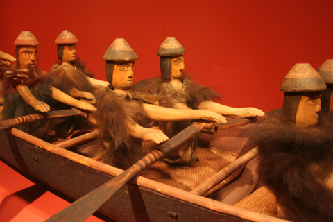 Makah Model Canoe and Figures